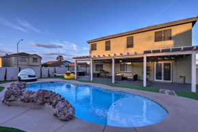 Luxurious Vegas Digs Hot Tub, BBQ, Cabana and More!